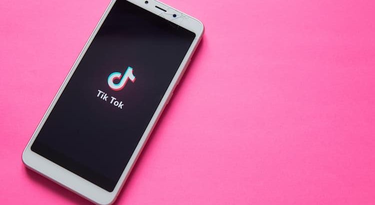 Avant / après : les 5 plus belles transformations de toilettes vues sur Tiktok