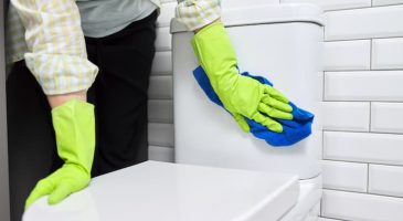 Nettoyer les toilettes : entretien quotidien ou grand nettoyage, à quelle fréquence ? 