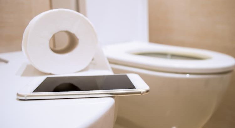 La domotique dans les toilettes : pourquoi craquer ?