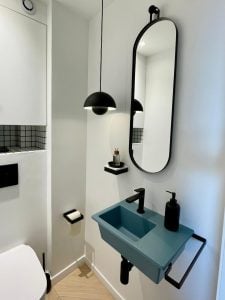 3 erreurs à ne surtout pas faire dans ses toilettes selon la designer d'intérieur Jessy Bloch