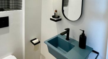 3-erreurs-a-ne-surtout-pas-faire-dans-ses-toilettes-selon-la-designer-dinterieur-jessy-bloch