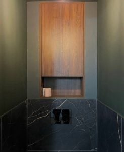 3 erreurs à ne surtout pas faire dans ses toilettes selon la designer d'intérieur Jessy Bloch